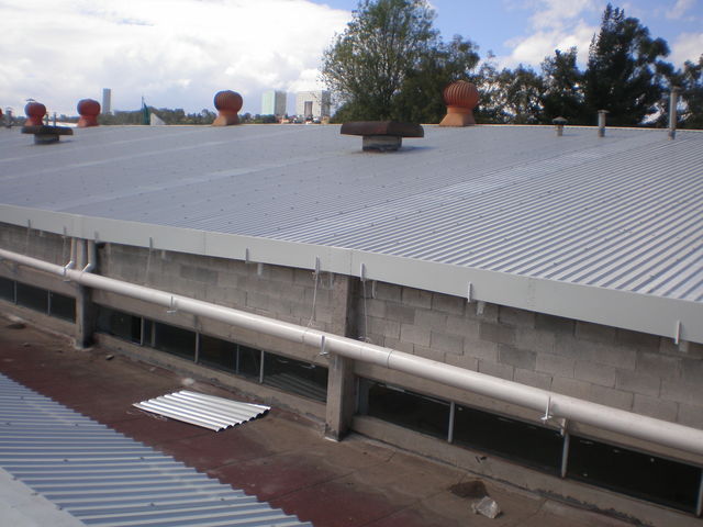 10.- Cubierta nueva tipo R-101.