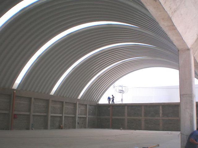 14. Arcotecho- Áreas limpias, sin columnas intermedias.