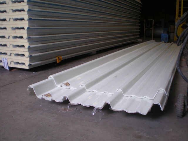 26.- Acrílico compatible con panel.